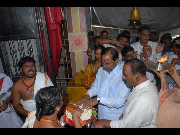 కెసిఆర్