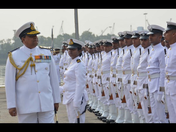 దూసుకుపోతాయి