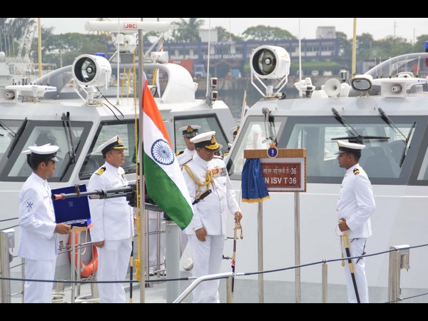 నౌకల్లో వసతులు