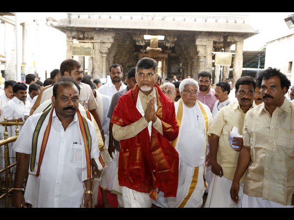 తిరుమలలో చంద్రబాబు
