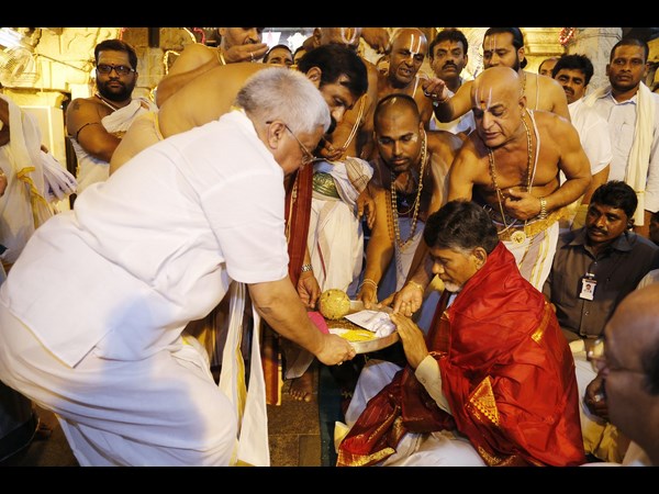 తిరుమలలో చంద్రబాబు