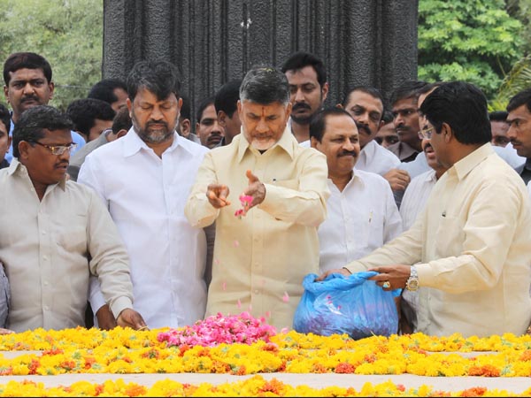 Live: Chandrababu to Take Oath as AP Chief Minister Today