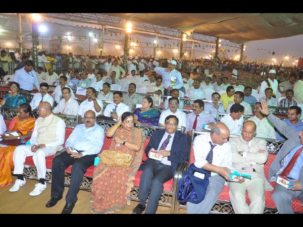 ఎన్టీఆర్ కుటుంబ సభ్యులు ఇలా..