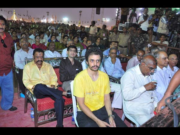 హరికృష్ణ ఇలా...