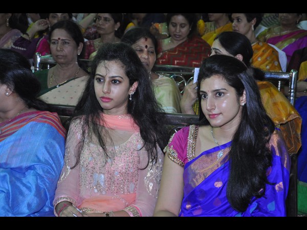 ఎన్టీఆర్ కుటుంబ సభ్యులు..