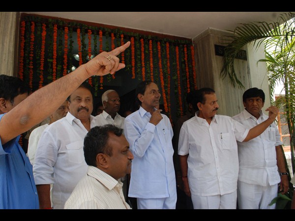 ప్రధానితో 40 నిమిషాలు