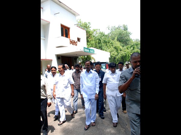 ఎన్డిఎ పట్ల తటస్థ వైఖరే