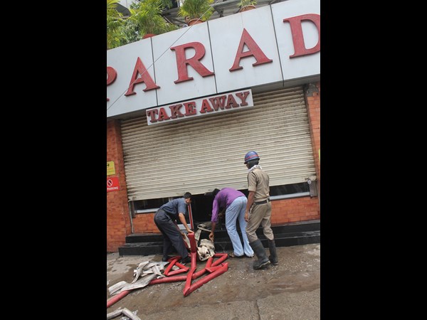 హోటల్‌ను మూసేశారు
