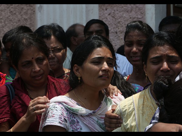 దేవాశిష్ అంతిమయాత్ర