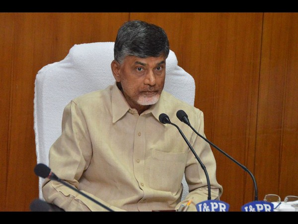 తొలి కేబినెట్ భేటీ