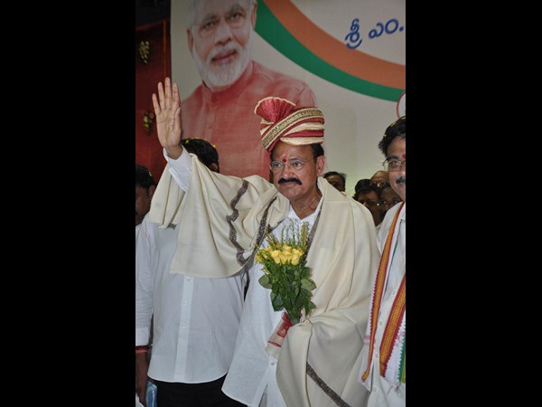  వెంకయ్య నాయుడు