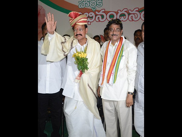 వెంకయ్య నాయుడు