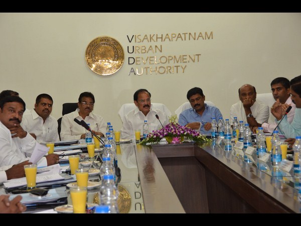  వెంకయ్య నాయుడు