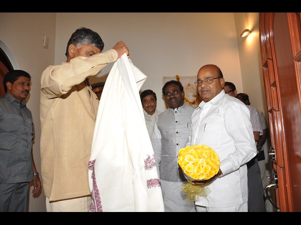 చంద్రబాబు, టిసి గెహ్లాట్