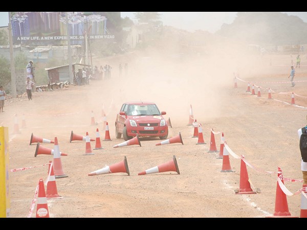 కార్ రేసింగ్
