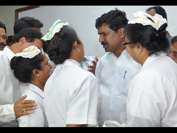 జీవన్ దాన్ ఆఫీసులో..