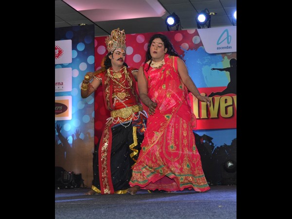 అదరగొట్టిన ఐటి ఉద్యోగులు