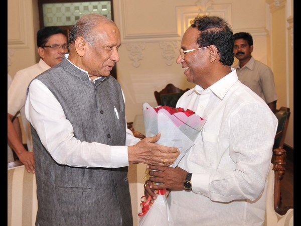 కోడెలకు అభినందనలు