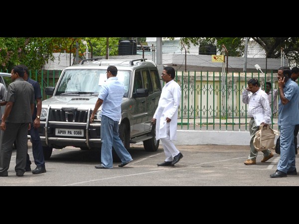 జెడి శీలం