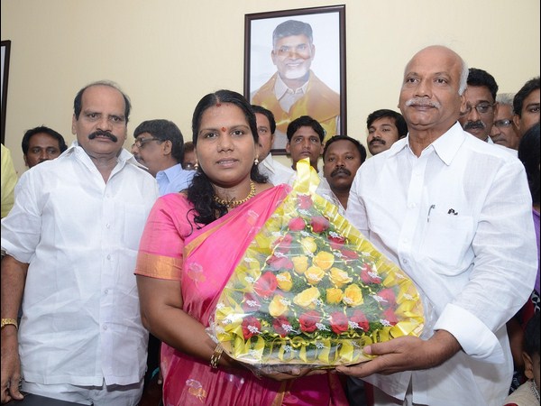 పీతల సుజాత