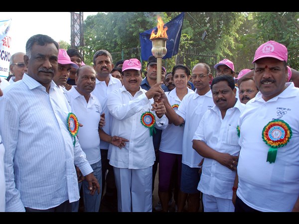 జింఖానా మైదానంలో..