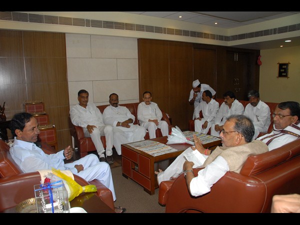 కెసిఆర్