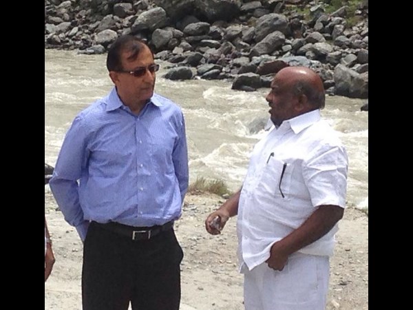 బియాస్ నది వద్ద జోగు రామన్న