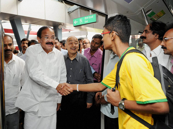 వెంకయ్య నాయుడు