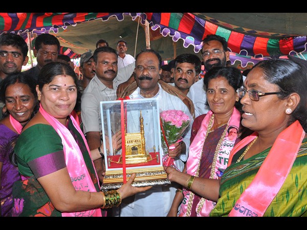 నాయిని నాయిని