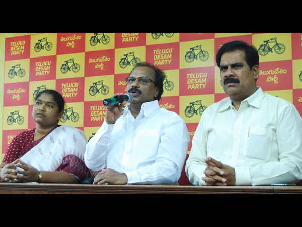 వలసలపై సమీక్ష
