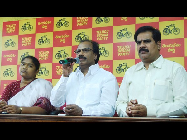 వలసలపై సమీక్ష