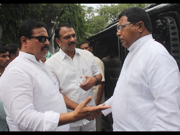 జానా రెడ్డి
