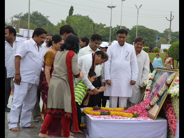 పివి కుటుంబ సభ్యులు