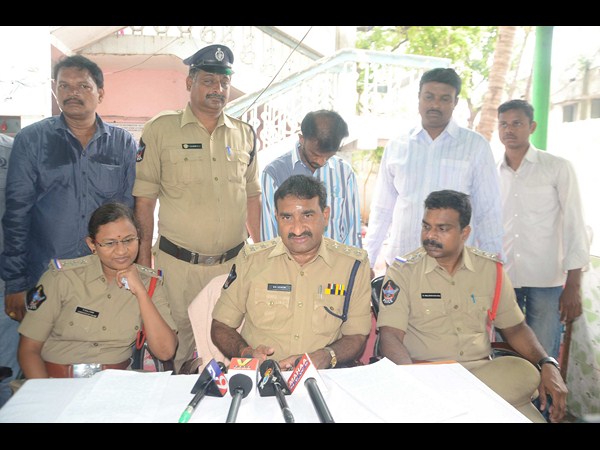 కారు దొంగ