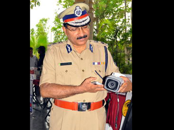  సీసీ కెమెరాలు