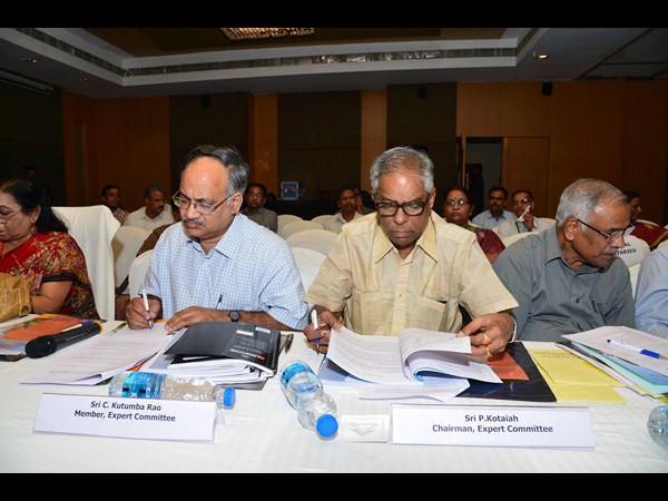 బ్యాంకర్లతో చంద్రబాబు బ్యాంకర్లతో చంద్రబాబు