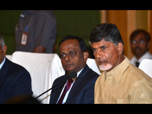 బ్యాంకర్లతో చంద్రబాబు బ్యాంకర్లతో చంద్రబాబు