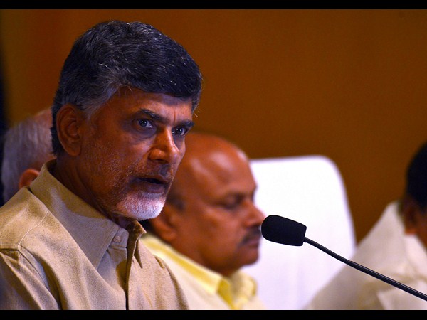 బ్యాంకర్లతో చంద్రబాబు బ్యాంకర్లతో చంద్రబాబు