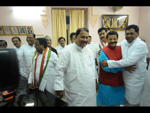 ఫరూఖ్ హుస్సేన్ ఫరూఖ్ హుస్సేన్