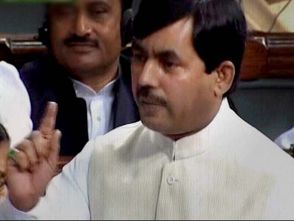 Rahul 'not PM material': BJP's Shahnawaz Hussain Rahul 'not PM material': BJP's Shahnawaz Hussain