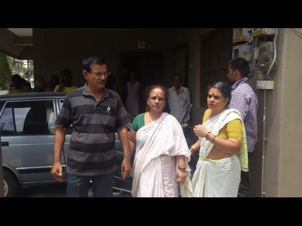 చక్రపాణి కుటుంబం