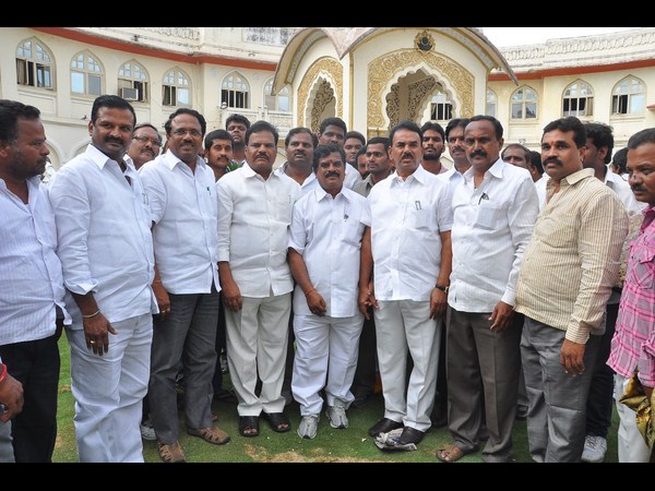 తెరాస ఎమ్మెల్యేలు