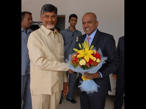 బాబుతో షణ్ముగం భేటీ