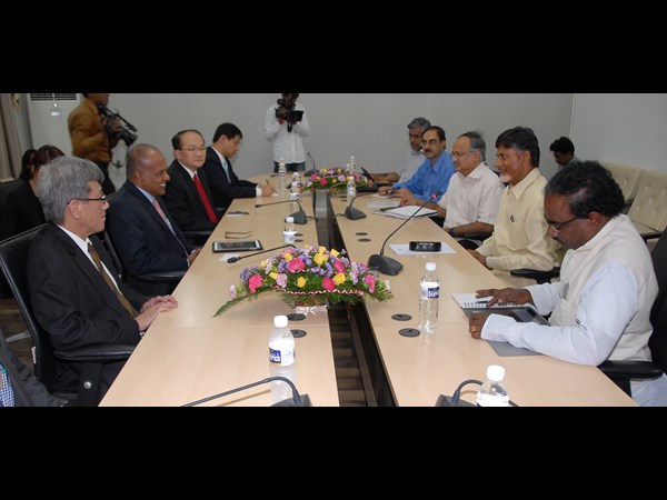 చంద్రబాబుతో సమావేశం