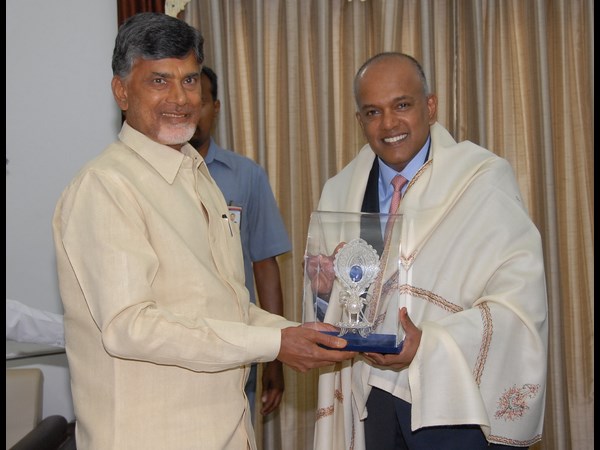 షణ్ముగానికి జ్ఞాపిక