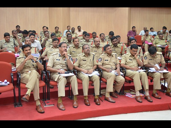 కామ్‌స్టాట్ ఇలా..
