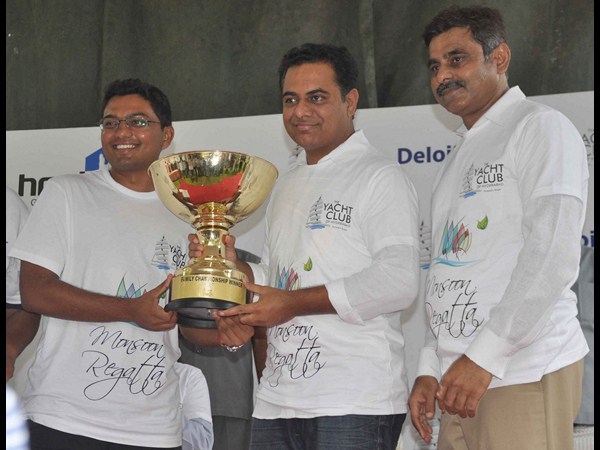 విజేతకు బహుమతి