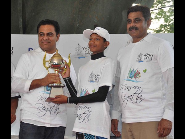 విజేతకు బహుమతి