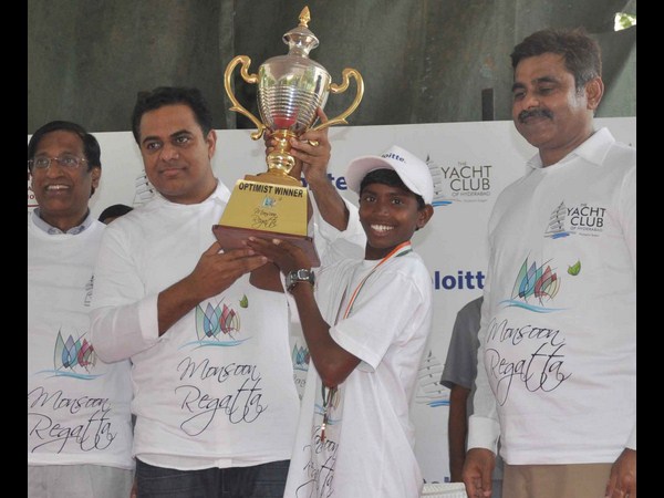 విజేతకు బహుమతి