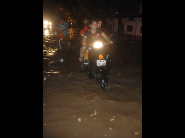 అమ్మాయిలు ఇలా...